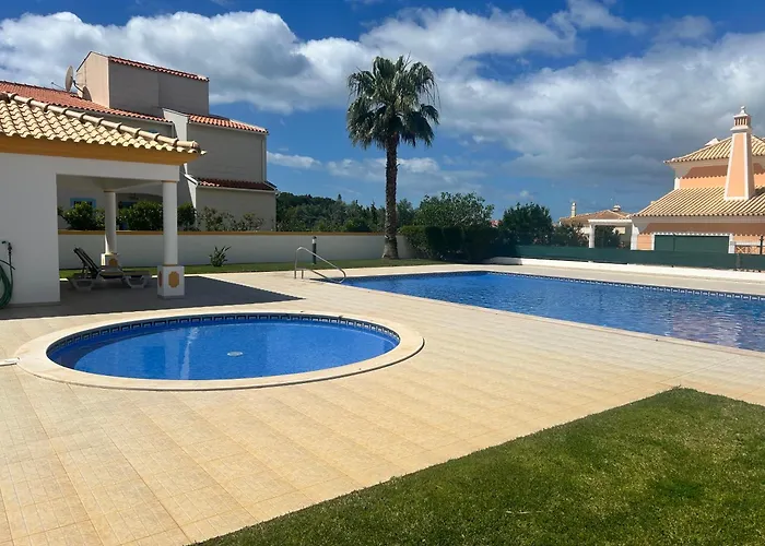 Casa Rachael Албуфейра